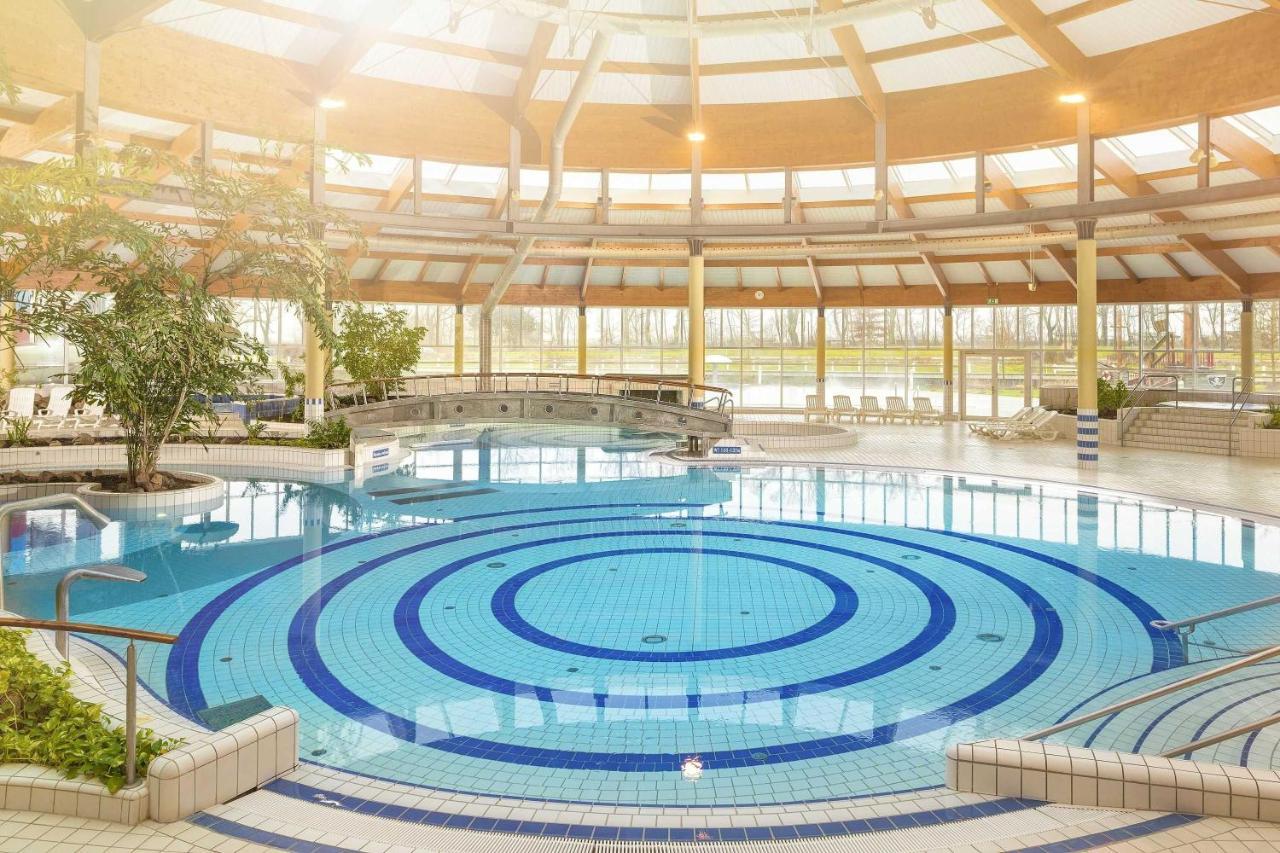 Mit Meerblick Und Balkon, Gratis Nutzung Vom Ahoi Erlebnisbad Und Sauna In Sellin - Meeresblick Fewo 38 Гьорен Екстериор снимка